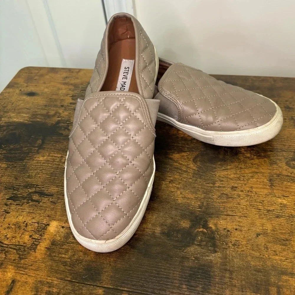 Steve Madden Quilted Beige Slip-On Flats